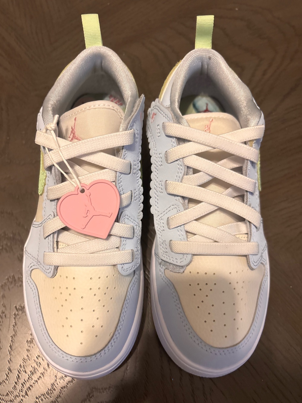 Jordan AJ 1 Low SE Fem Youth Size 3